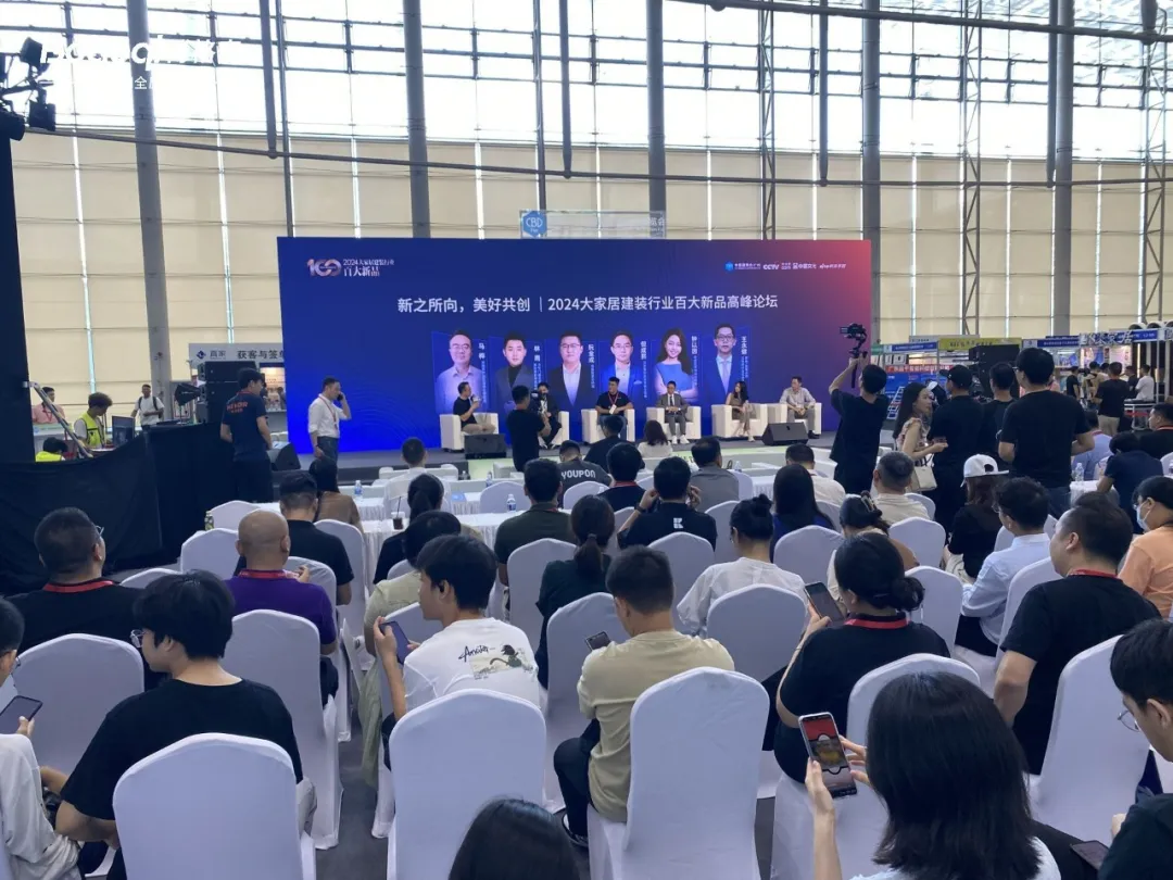 c4ed1b61bdae42034ea5c043a918d54